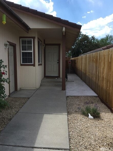 Photo - 6950 Forsythia Way