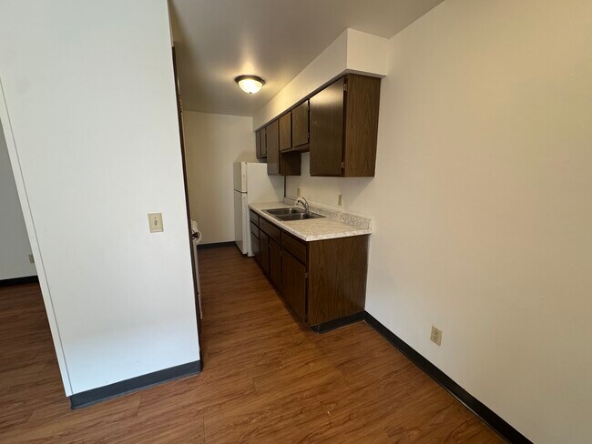 Kitchen - Walnut Park Apartments