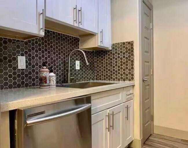 Photo - 6402 Del Monte Dr Unit 121