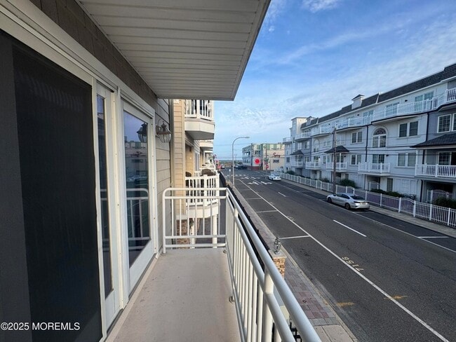 Photo - 30 Sumner Ave Unit 3