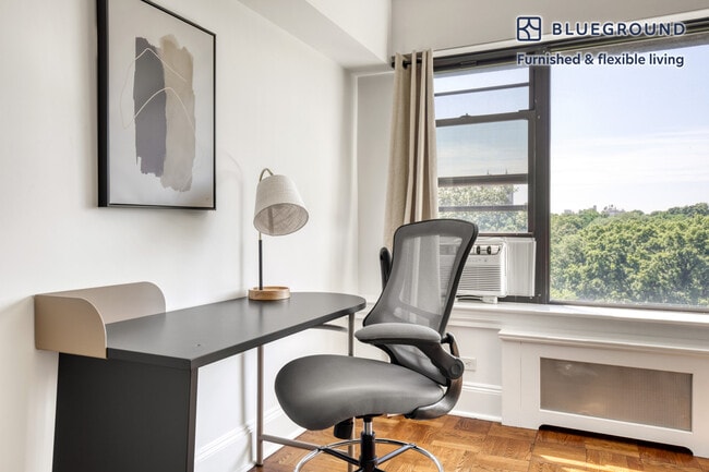 Photo - 952 5th Ave Unit FL8-ID871