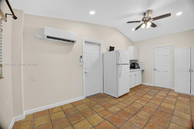 Photo - 7941 SW 37th Terrace Unit studio