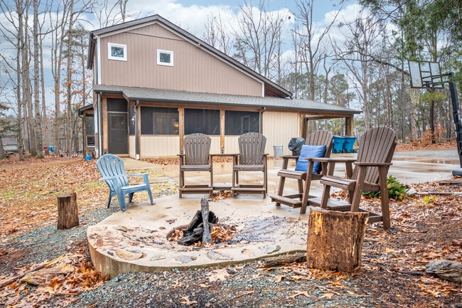 Photo - 1895 Wheeler Bridge Rd Unit ID1055522P