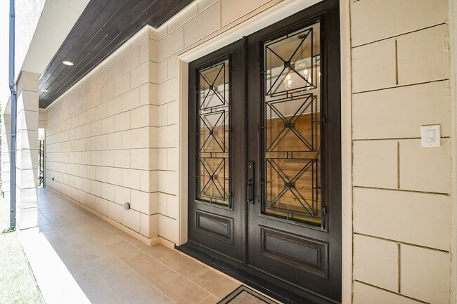 Photo - 2315 Peckham St