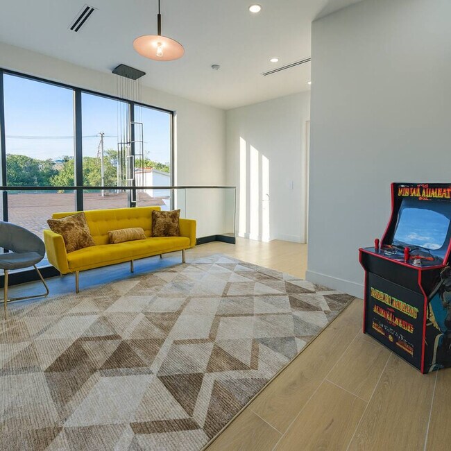 Photo - 1812 Miami Rd Unit ID1369670P