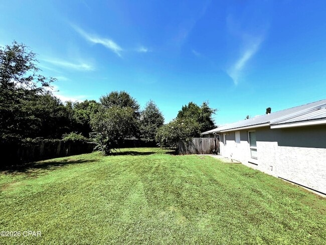 Photo - 3039 Headland Ave