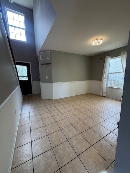 Photo - 1716 William Dr