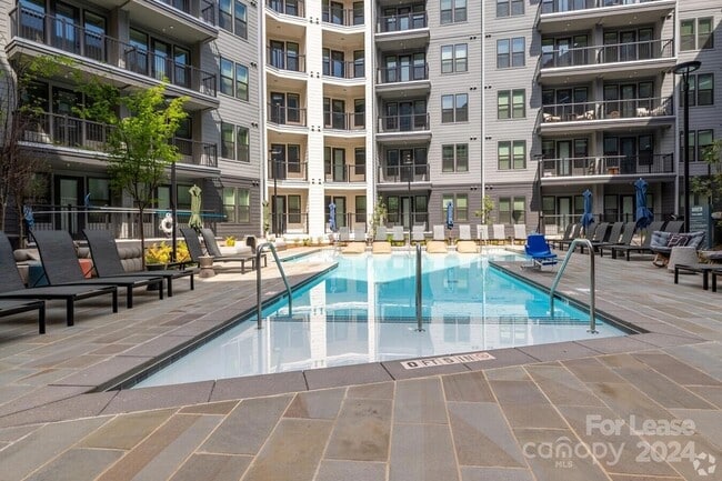 Photo - 536 W Tremont Ave Unit B1