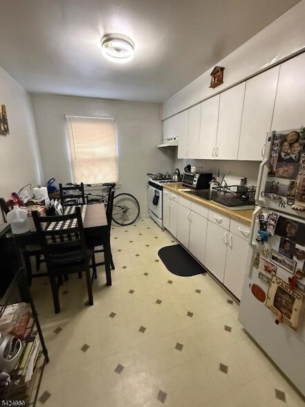 Building Photo - 659 Passaic Ave Unit 1