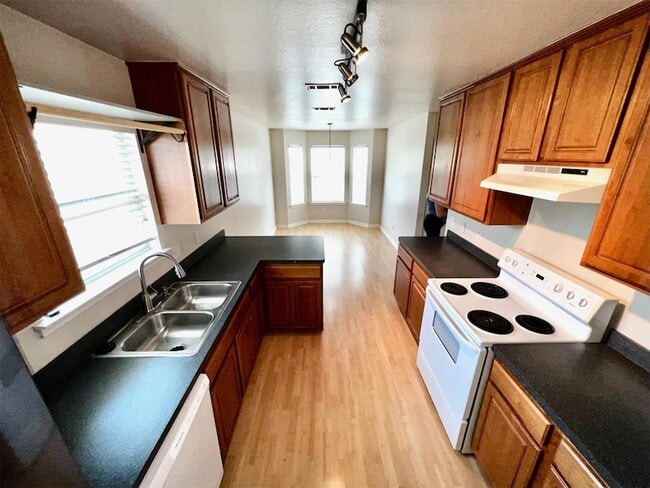 Photo - 803 Sable Trail Ct