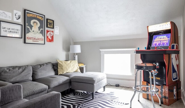 Photo - 6011 Ellen Ave Unit SI ID1496079P