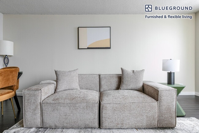 Photo - 77 W Huron St Unit SI FL20-ID1379