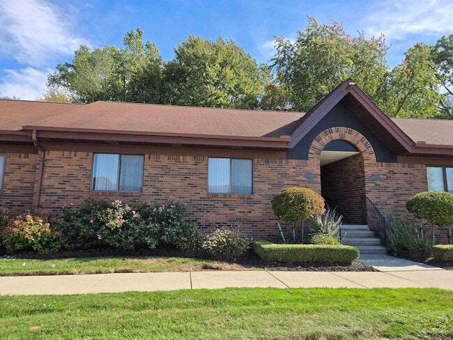 Building Photo - 38664 Harrison Creek Ct