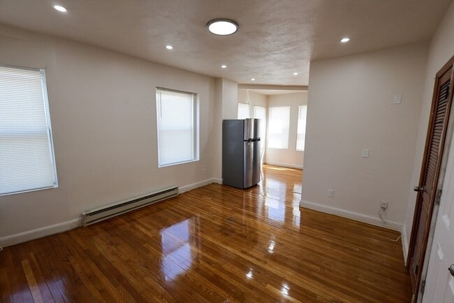 Photo - 1 Kenilworth St Unit 2