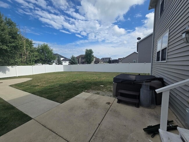 Photo - 10091 Pearwood Dr
