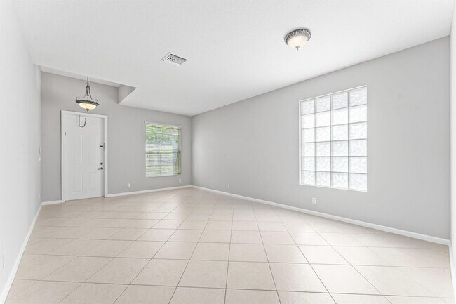 Photo - 443 Belle Grove Ln