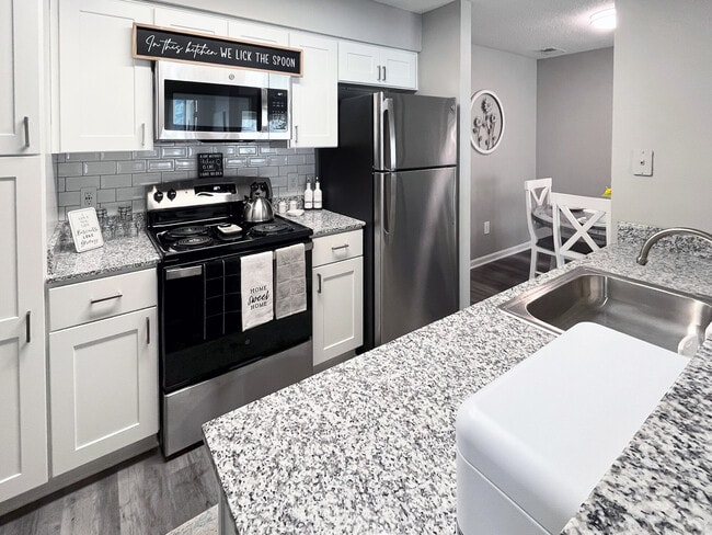 Photo - Trinity Lakes