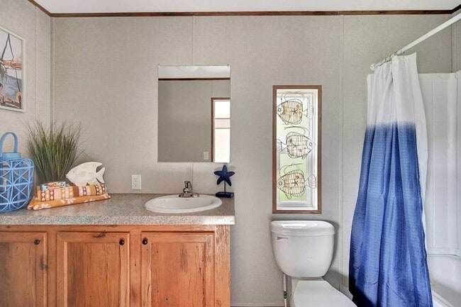 Photo - 376 W Buell Dr