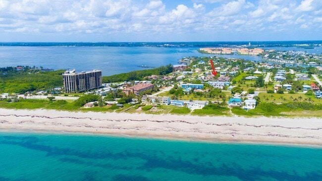 Building Photo - 1772 Gulfstream Ave