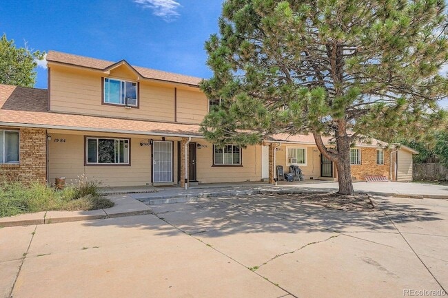 Building Photo - 1976 Eagle St