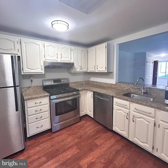 Building Photo - 1705 Mountainview Dr Unit 1705