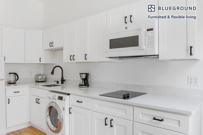 Photo - 232 Newbury St Unit SI FL2-ID601