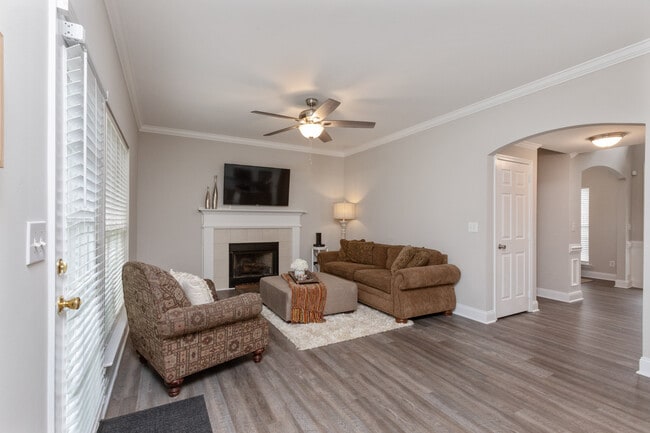 Gathering Room - 906 Balsam Terrace
