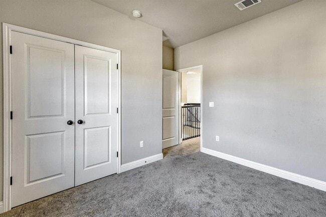 Photo - 14924 Iveans Way