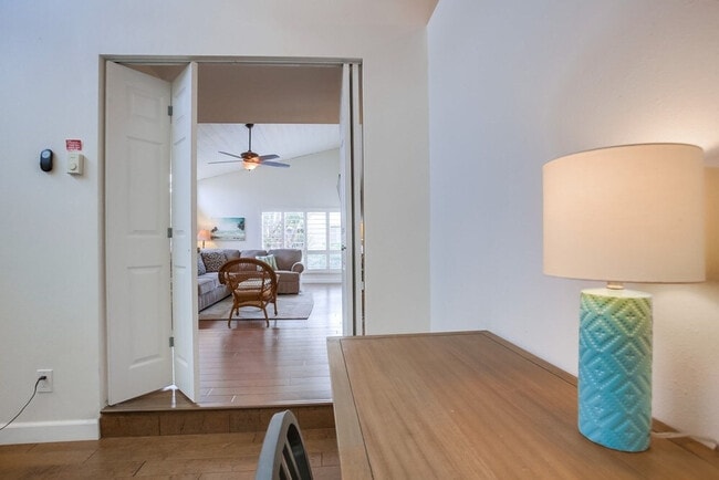 Photo - 561 S Sierra Ave Unit ID1255601P