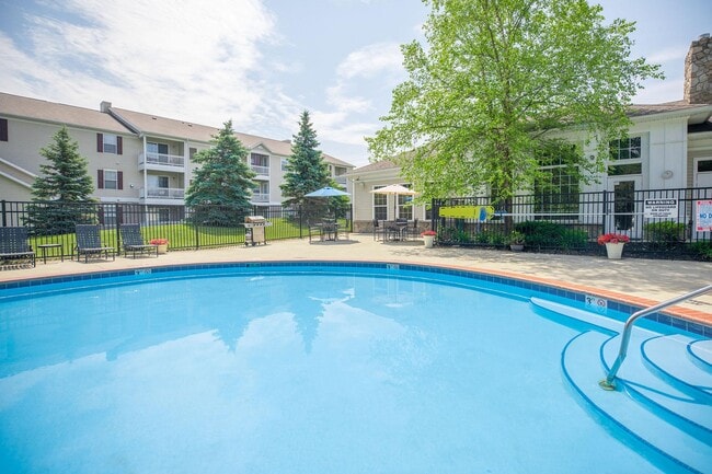 Photo - The Cove at Avon Lake