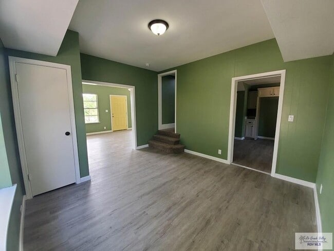 Photo - 510 W Buchanan St