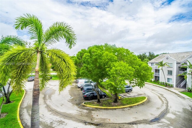 Photo - 11185 SW 6th St Unit 3012
