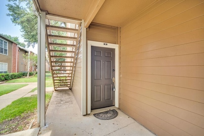 Photo - 3607L W Northgate Dr Unit 114