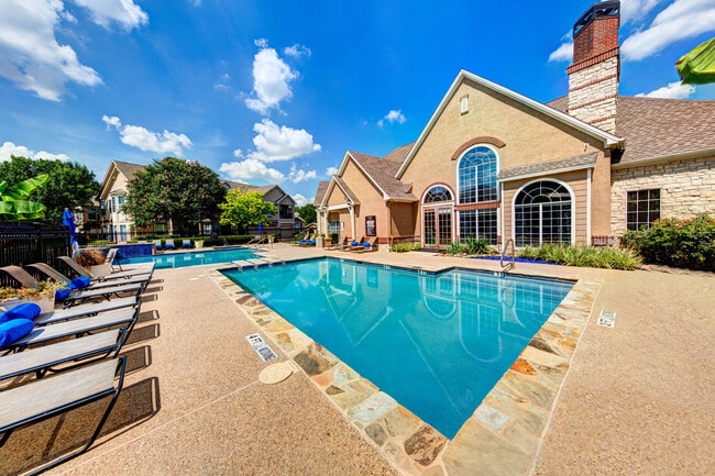 Photo - Regency Dell Ranch Apartments