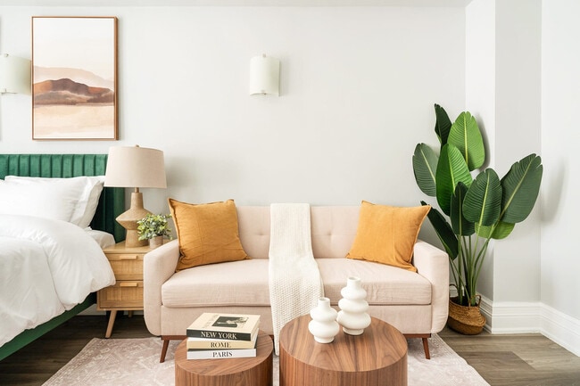 Building Photo - 234 W 73rd St Unit ID1028822P