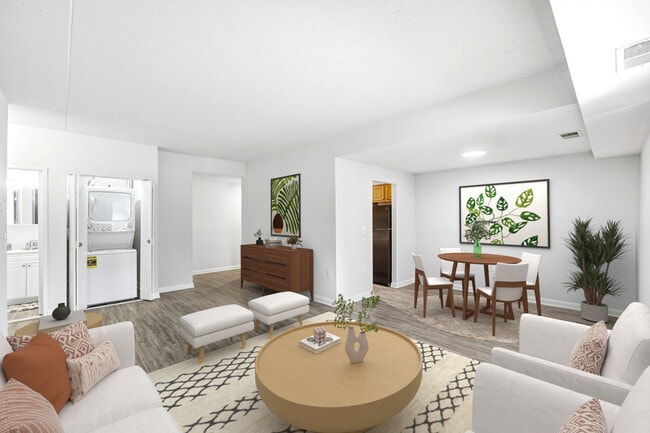 Photo - Montgomery Club Apartments*