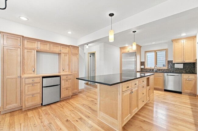 Photo - 5300 Logan Ave S