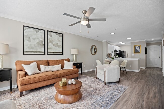 Building Photo - Northlake Apartments