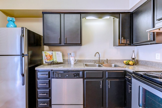 Photo - Jamestown Apartments