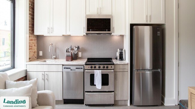 Photo - 425 20th St S Unit 212.579037