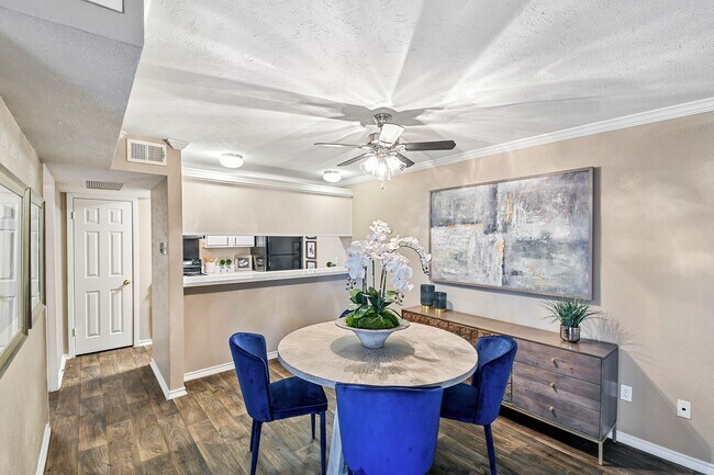 Photo - Davenport Apartments