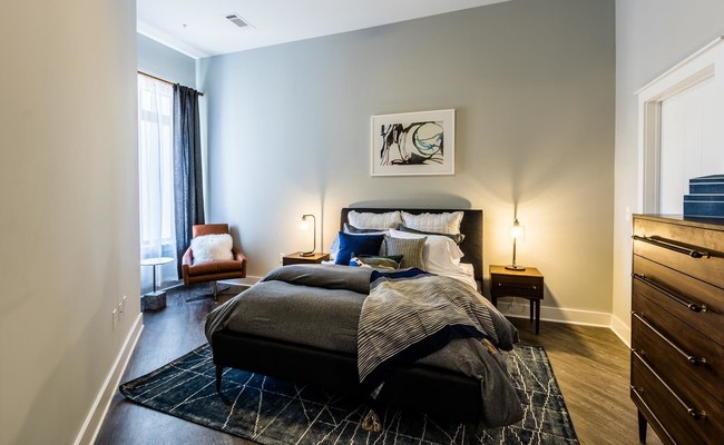 Photo - Ellison On Broad