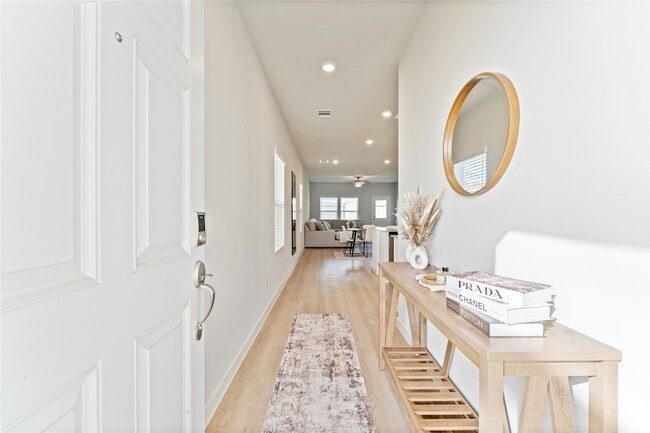 Photo - 16215 Globetrotter Ct