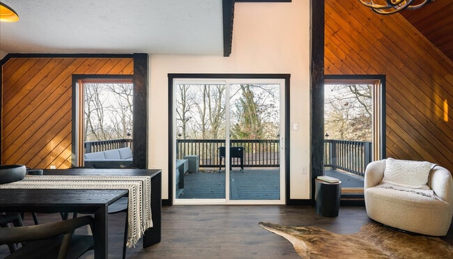 Building Photo - 20220 Wooded View Ln Unit SI ID1375876P