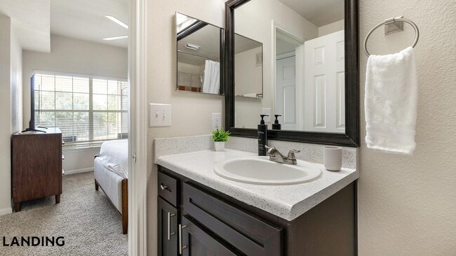 Photo - 3250 Hudson Crossing Unit 424