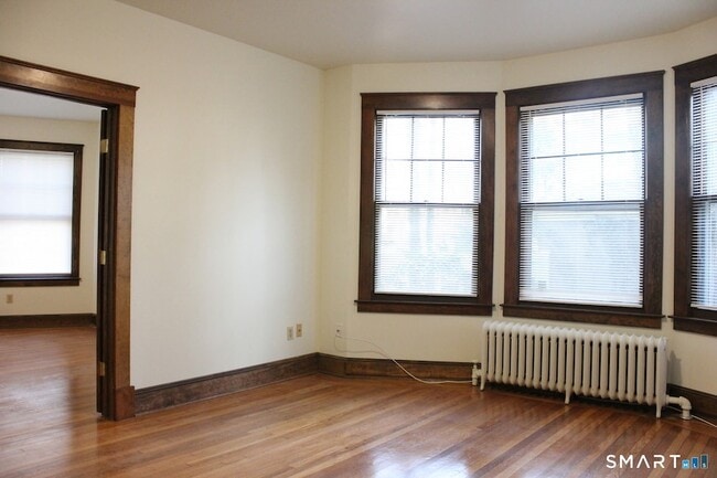 Photo - 16 Woodland St