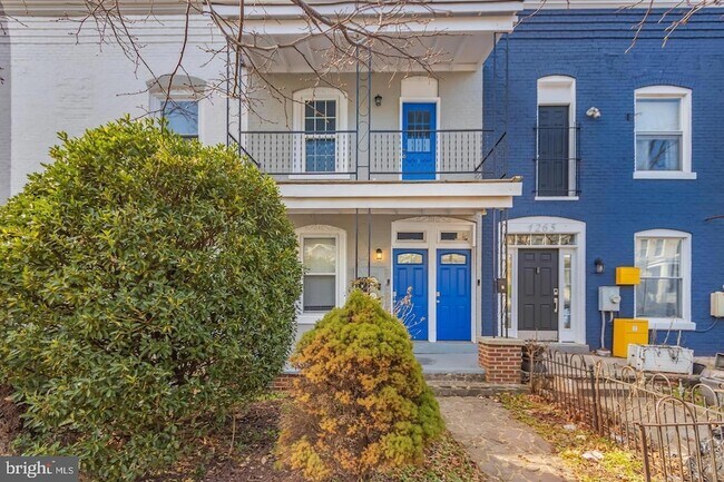 Photo - 1267 Morse St NE Unit A