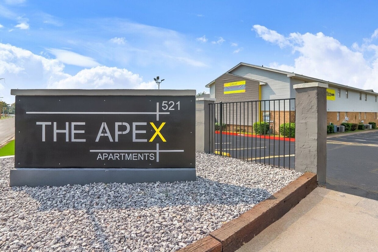 Floor Plan - Make THE APEX your new home! 5O%OFF FIRST MONTH...