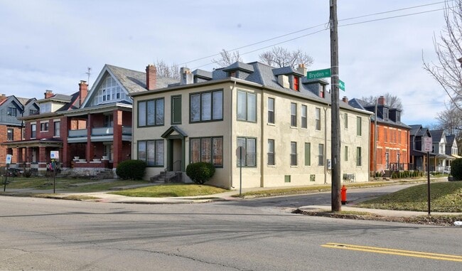 Photo - 1427 1/2 Bryden Road Unit