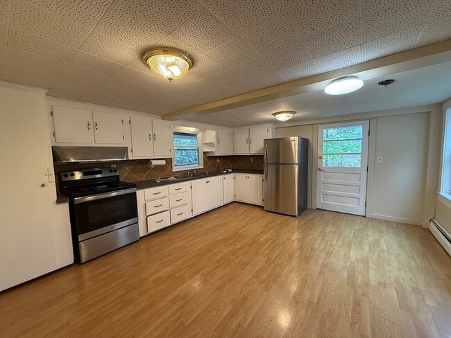 Photo - 84 Emerald Rd